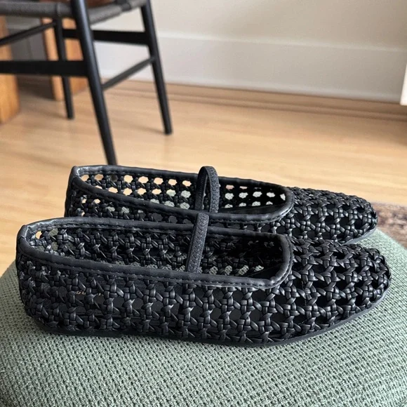 Cushionaire Black Women's Flats - Picture 2 of 5